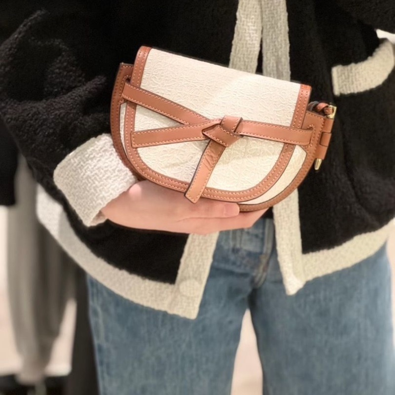 Loewe gate mini 焦糖色 牛皮 蝴蝶結 馬鞍包12.5*21*9.5 95新 配件塵袋-2
