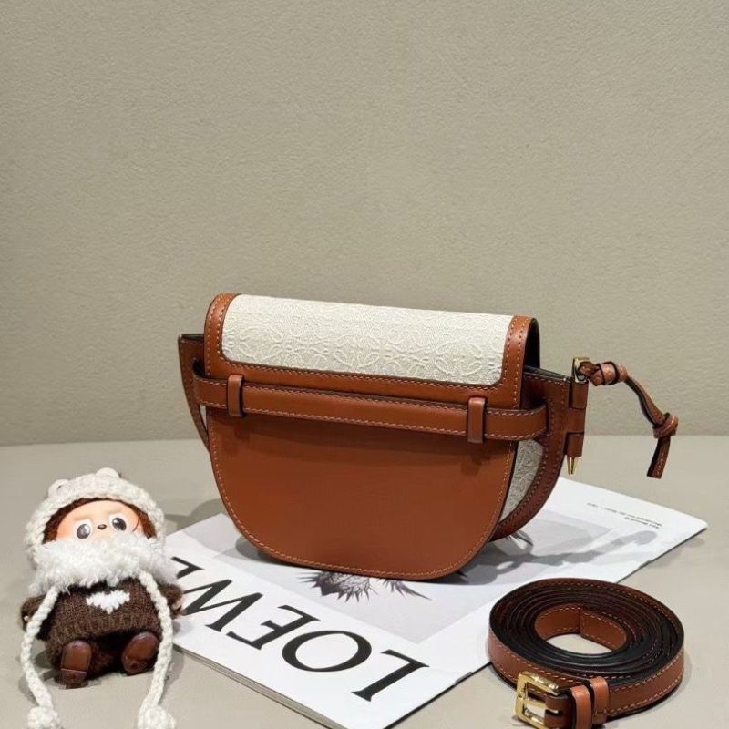 Loewe gate mini 焦糖色 牛皮 蝴蝶結 馬鞍包12.5*21*9.5 95新 配件塵袋-4