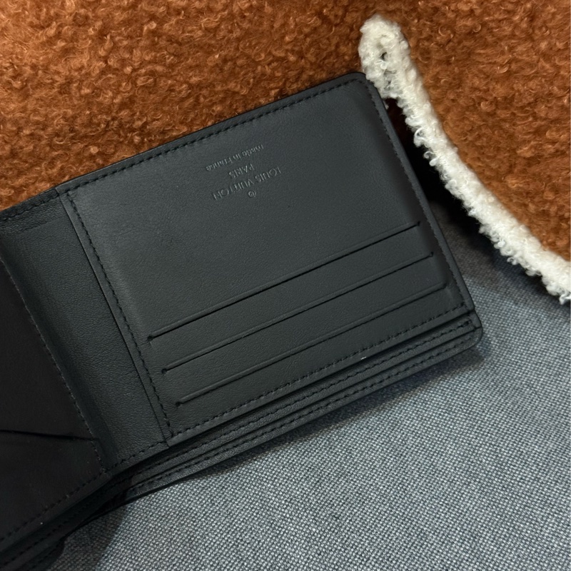 Lv黑壓紋短夾✨最新晶片款-14