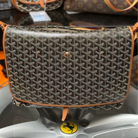 Goyard戈雅焦糖色Capetien帆布拼皮老花滿印翻蓋郵差包 23 編碼