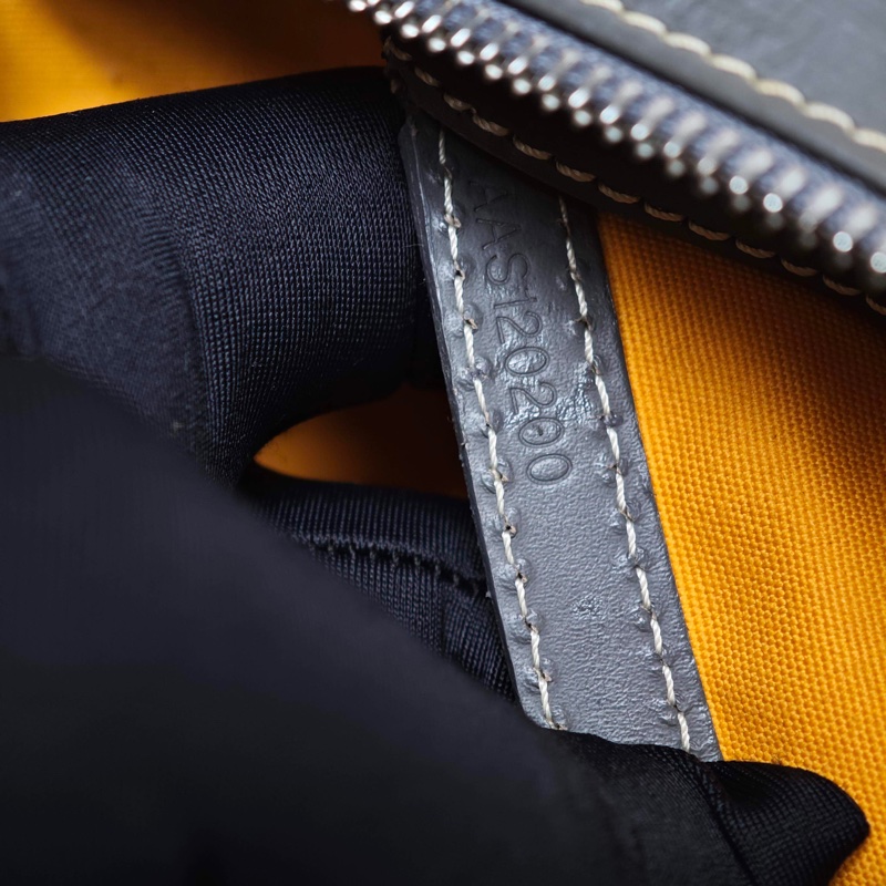 Goyard CAP-VERT小號包 男女適用 Goyardine 帆布 13 x 6.5 x 22-6