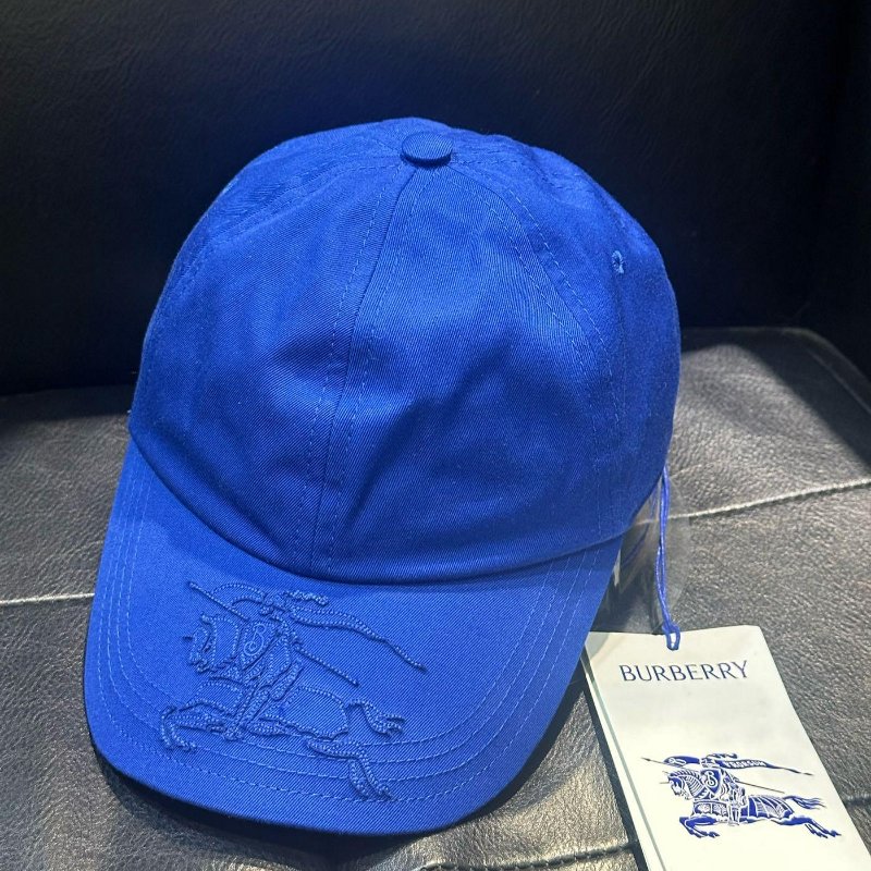 💎Han's house精品服飾💎BURBERRY 刺繡 戰馬 內裡 格紋 帽子 義大利製 現貨M 原價13500-0