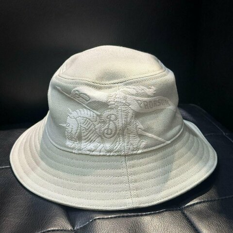 💎Han's house精品服飾💎 Burberry 刺繡 戰馬 騎士 漁夫 帽子 男女可帶  原價16500