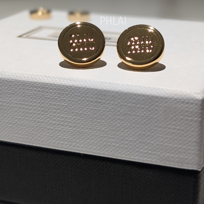 Miu Miu 經典Logo 金屬耳環 (金色)-4