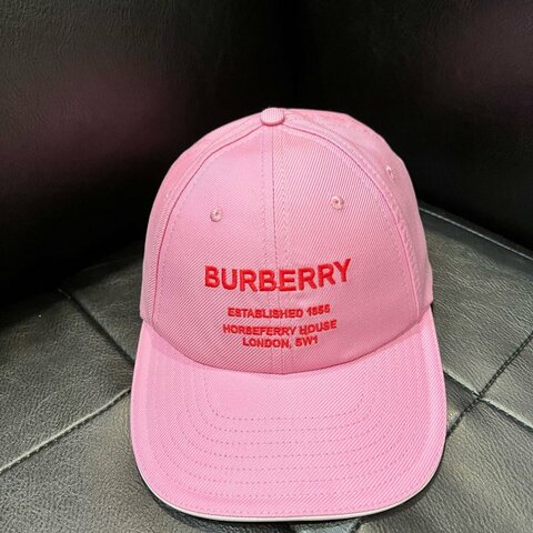 💎Han's house精品服飾💎BURBERRY 刺繡字 帽子 義大利製 ~現貨M 原價14900