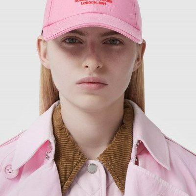 💎Han's house精品服飾💎BURBERRY 刺繡字 帽子 義大利製 ~現貨M 原價14900-5