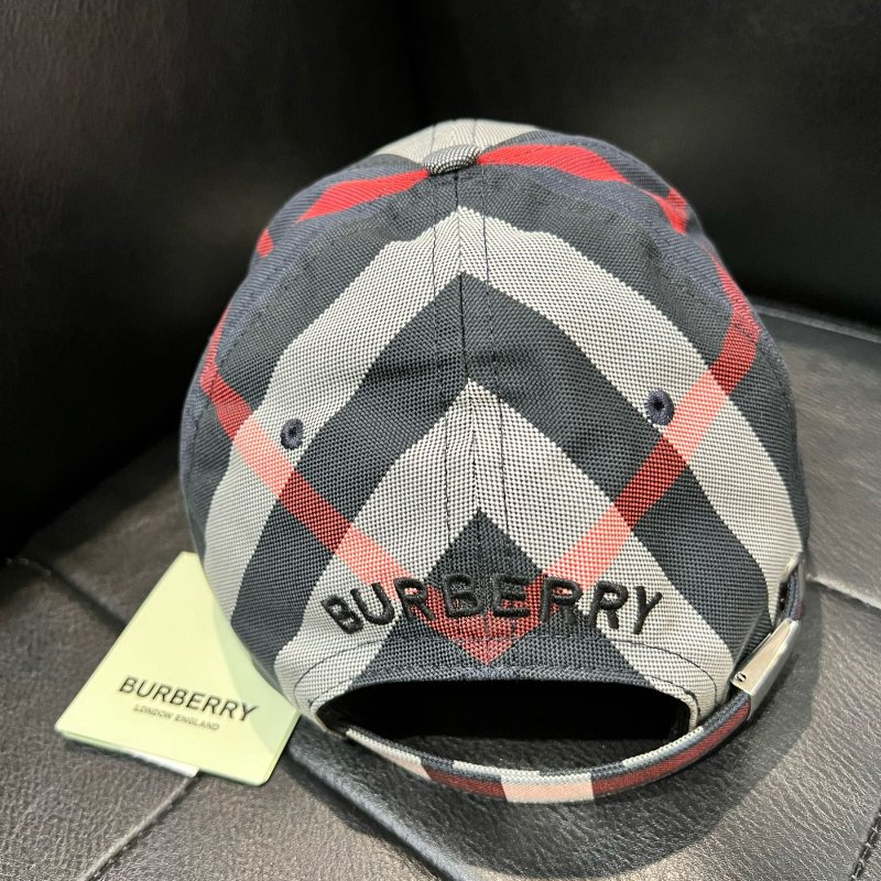 💎Han's house精品服飾💎BURBERRY 格紋 刺繡字 帽子-1