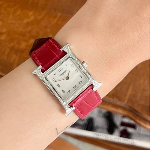 【超低價擁有鱷魚皮‼️富貴逼人✨富婆必備😆】HERMES 愛馬仕 HH1.235 w 047211ww 00 鑽石手錶 原鑲鑽 石英腕表 鰐魚皮錶帶