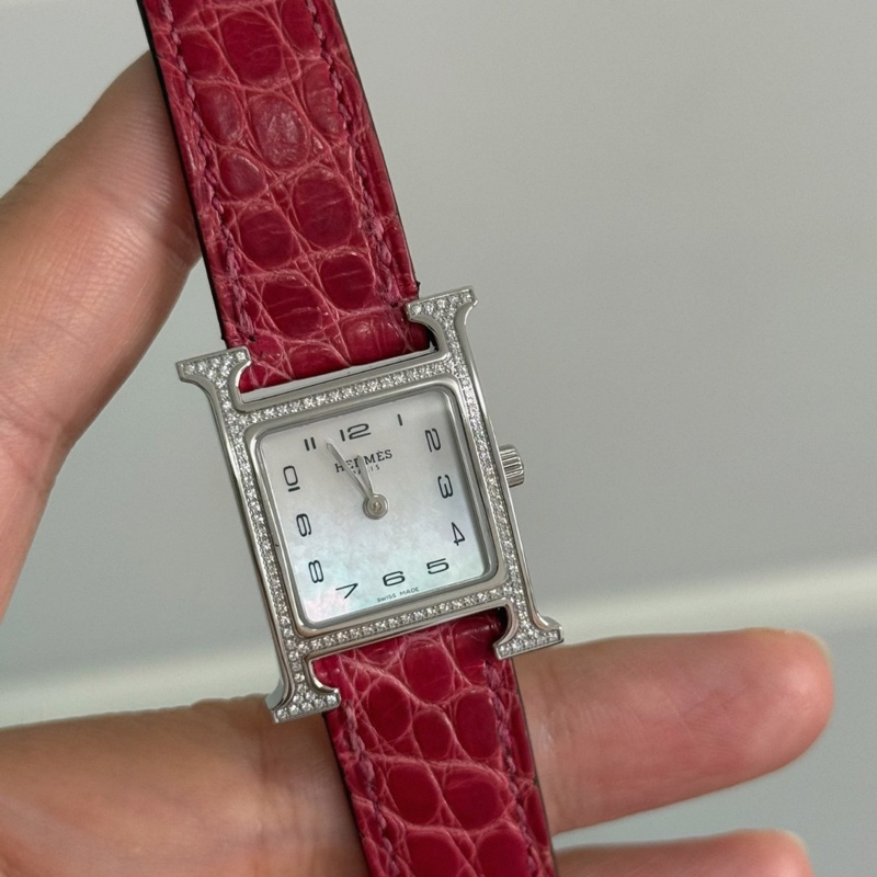 【超低價擁有鱷魚皮‼️富貴逼人✨富婆必備😆】HERMES 愛馬仕 HH1.235 w 047211ww 00 鑽石手錶 原鑲鑽 石英腕表 鰐魚皮錶帶-2