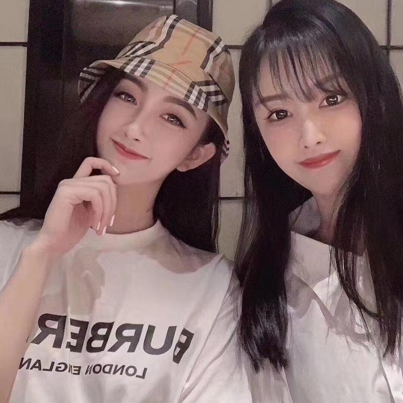 💎Han's house精品服飾💎 BURBERRY TB 格紋 漁夫 帽子 男女可帶 原價12500-4