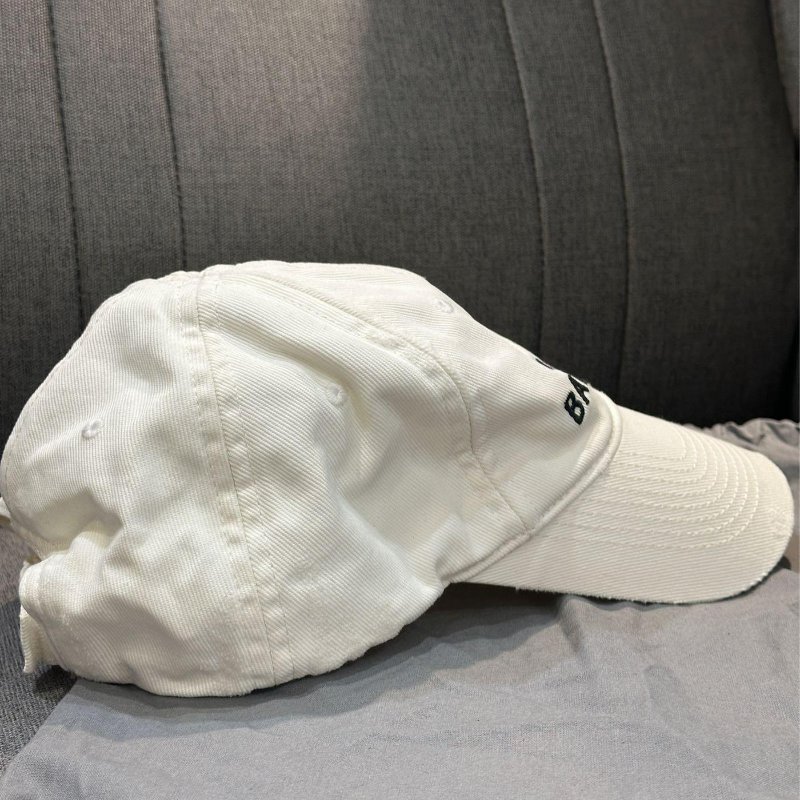 💎Han's house精品服飾💎Balenciaga 巴黎世家 刺繡 破損 男女同款 帽子 現貨 原價14200-1