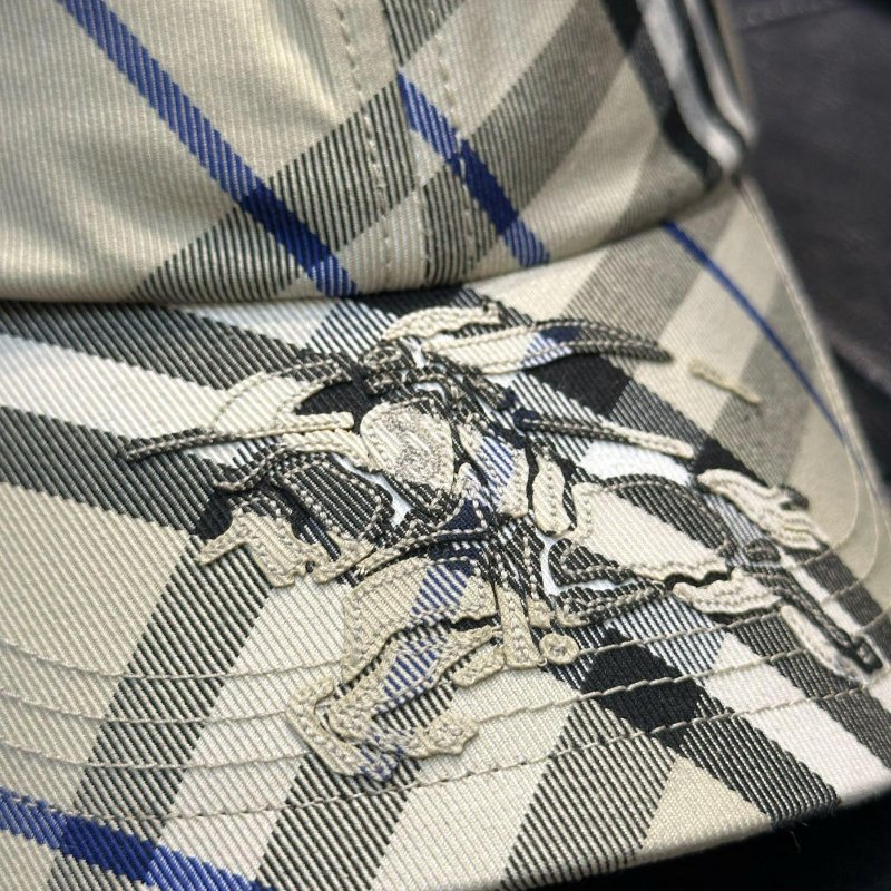 💎Han's house精品服飾💎 BURBERRY 格紋 刺繡 戰馬 騎士 帽子 義大利製 現貨 原價13500-8