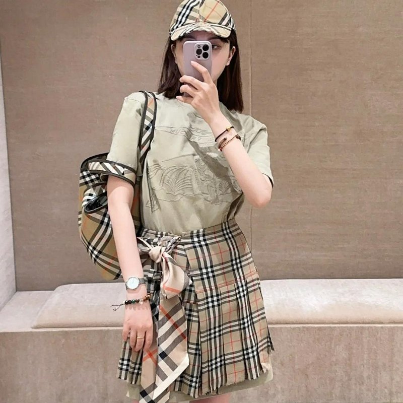 💎Han's house精品服飾💎 BURBERRY 格紋 刺繡 戰馬 騎士 帽子 義大利製 現貨 原價13500-2
