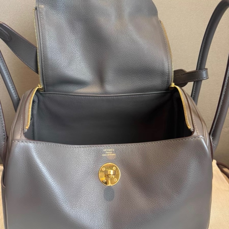 請先確認有貨再拍🩷有購証✨ Hermes愛馬仕 Lindy26 小號單肩包|8F錫器灰+金扣|evercolor皮-2