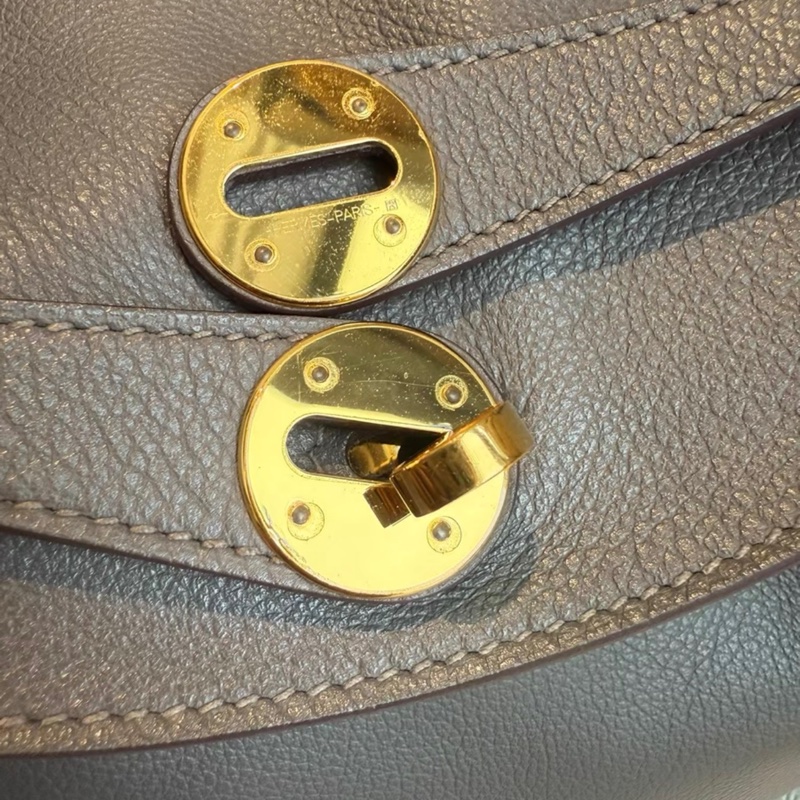 請先確認有貨再拍🩷有購証✨ Hermes愛馬仕 Lindy26 小號單肩包|8F錫器灰+金扣|evercolor皮-4