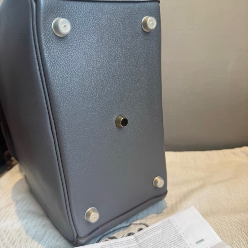 請先確認有貨再拍🩷有購証✨ Hermes愛馬仕 Lindy26 小號單肩包|8F錫器灰+金扣|evercolor皮-5