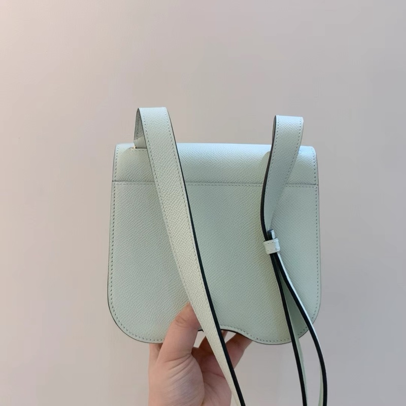 請先確認有貨再拍🩷有購證✨ Hermes愛馬仕 Della氣泡綠金扣屁股包 單肩包 w刻帶票-4