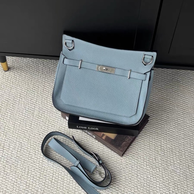 請先確認有貨再拍🩷 Hermes Jypsisere 吉普赛28，天青色银扣，TC皮，-0