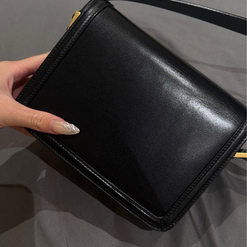 Saint Laurent 聖羅蘭黑金豆腐包-8