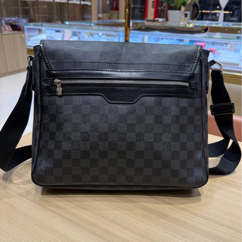 路易威登/Louis Vuitton 底長36，男款公文包，斜挎包有刻字。-4