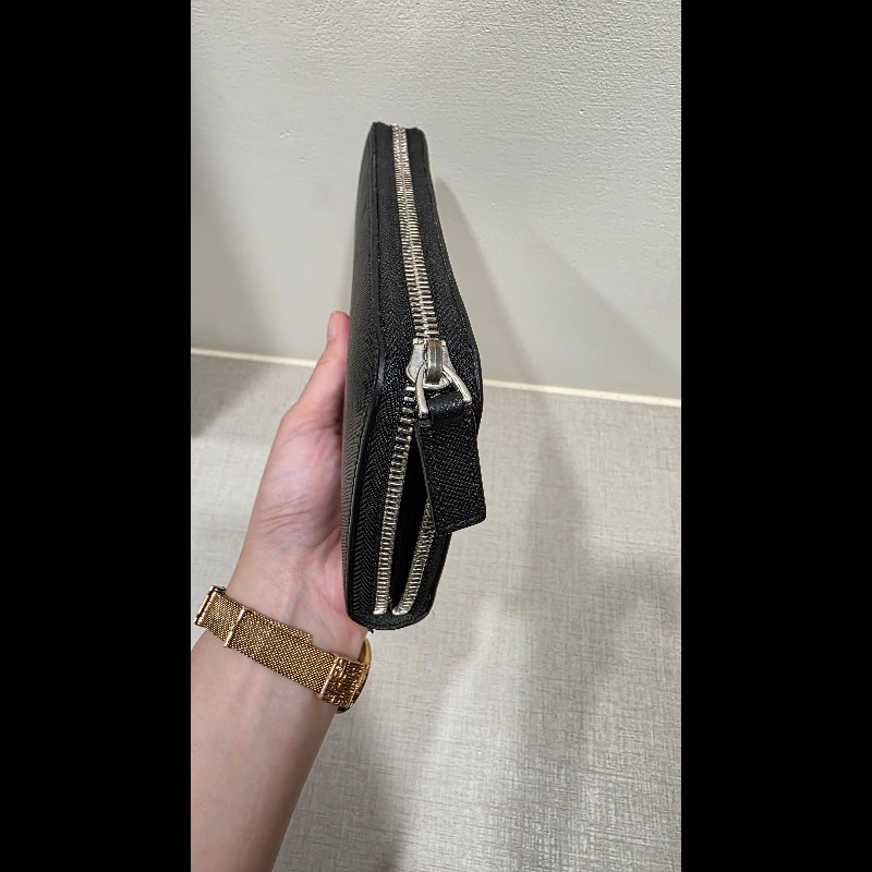 黑色萬寶龍拉鍊長夾-12