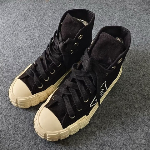 PRADA普拉達三角標logo高幫板鞋  尺碼37碼 無附件