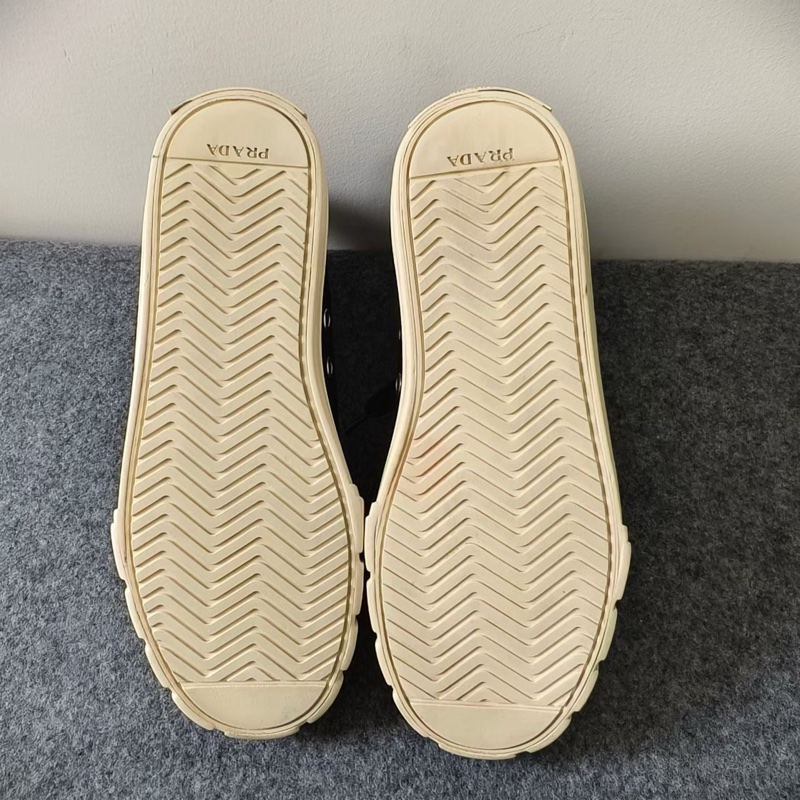 PRADA普拉達三角標logo高幫板鞋  尺碼37碼 無附件-7