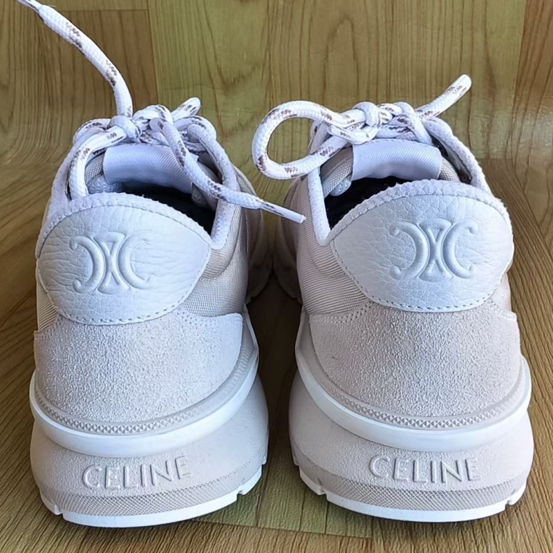 閒置新CELINE賽琳 新款凱旋門Runner 小牛皮 圓頭系帶 低幫 生活休閒鞋 女款 米色 尺碼：37 碼-4