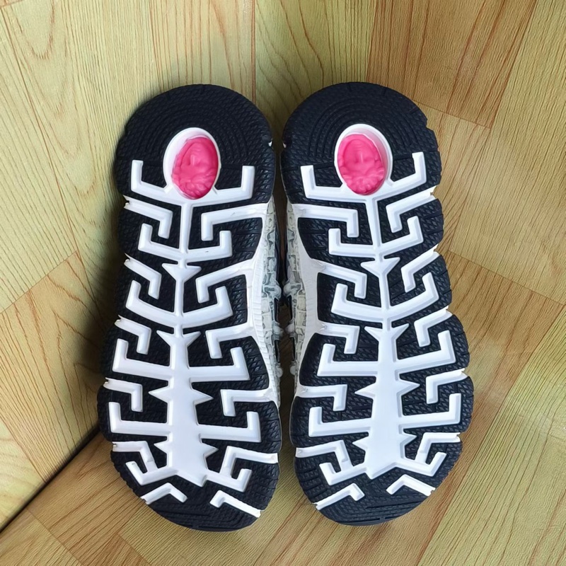 閒置新 未使用 Versace範思哲 Trigreca 潮流 低幫 運動休閒鞋 男款 白 尺碼：40 碼-7