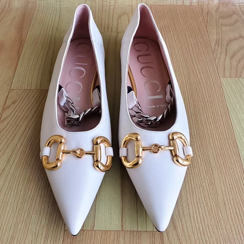 閒置新GUCCI古馳 Horsebit 潮流馬銜扣 女士休閒單鞋 女款 白色  尺碼：36-3