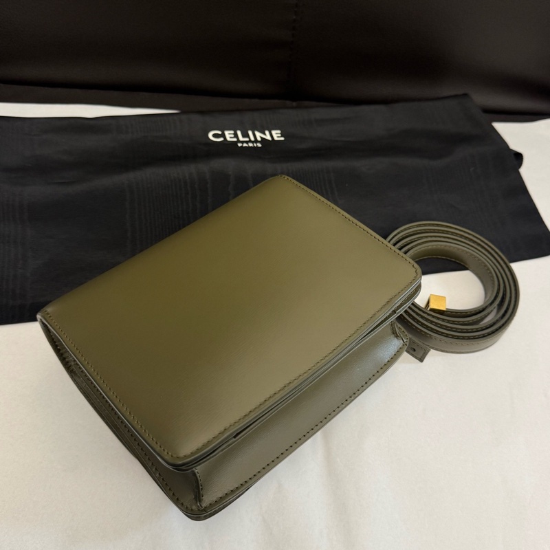 Celine 賽琳 mini box 墨綠色 附件：塵袋-2