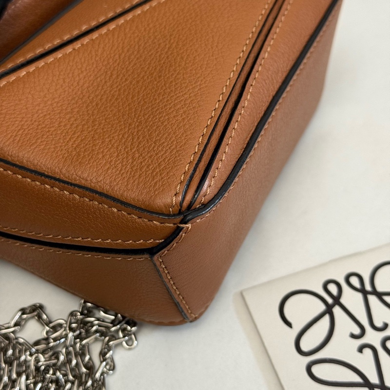 99.9新羅意威/Loewe 焦糖色puzzle nano幾何包超迷你鏈條斜挎包手提包  尺寸：12.5×8.5×5.4cm。-7