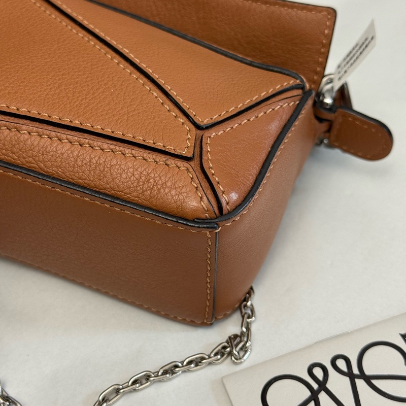 99.9新羅意威/Loewe 焦糖色puzzle nano幾何包超迷你鏈條斜挎包手提包  尺寸：12.5×8.5×5.4cm。-8