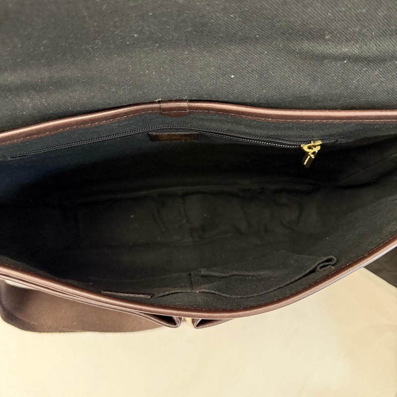 Burberry博柏利巴寶莉經典格紋郵差包單肩斜挎包。附件:塵袋-6