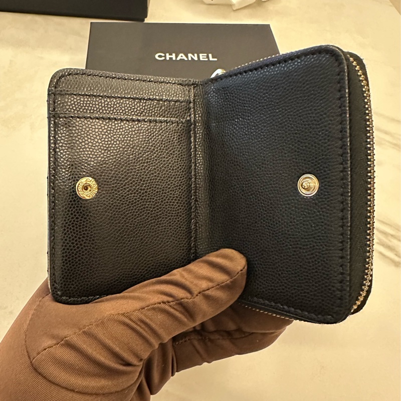 CHANEL 經典菱格紋荔枝牛皮黑淡金拉鍊卡包/零錢包-4