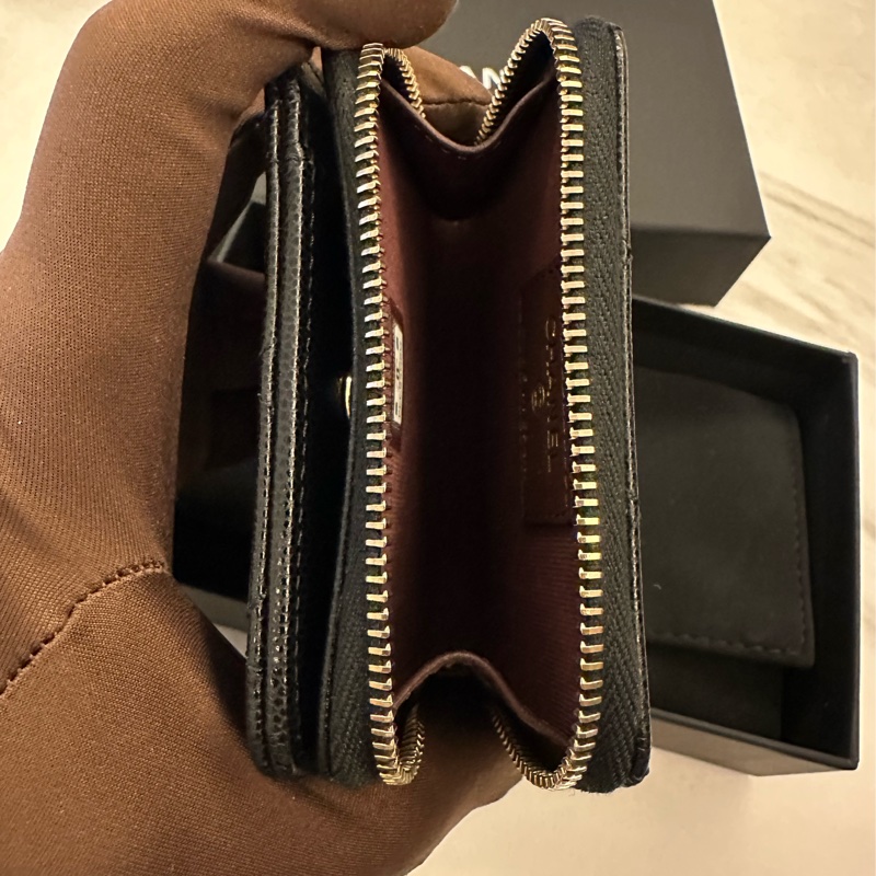 CHANEL 經典菱格紋荔枝牛皮黑淡金拉鍊卡包/零錢包-5