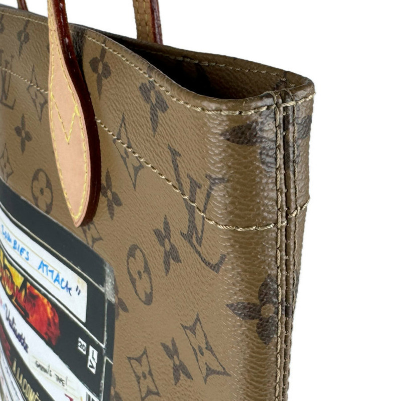 路易威登 (Louis Vuitton) LOUIS VUITTON 單肩包 Monogram Reverse Carry It 影片印花棕色 男女款 M45198 包郵 z9132-7