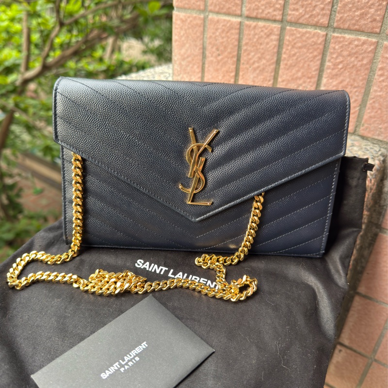 近新YSL深藍色山型紋魚子醬牛皮金鍊 大款WOC /鍊條包/斜背包 377828-0