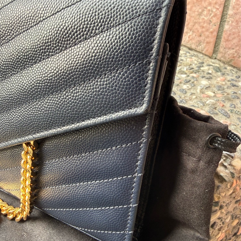 近新YSL深藍色山型紋魚子醬牛皮金鍊 大款WOC /鍊條包/斜背包 377828-3