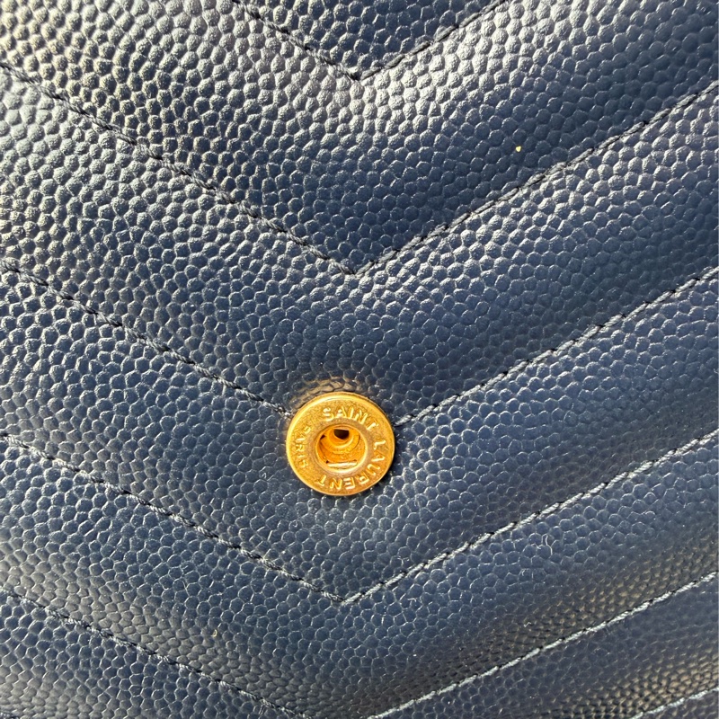 近新YSL深藍色山型紋魚子醬牛皮金鍊 大款WOC /鍊條包/斜背包 377828-11