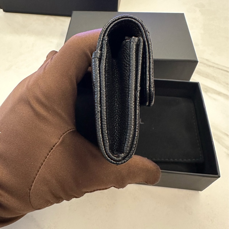 Chanel 荔枝紋牛皮菱格紋黑金釦式零錢包-2