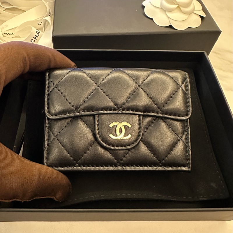 Chanel 經典小型口蓋三折短夾-0