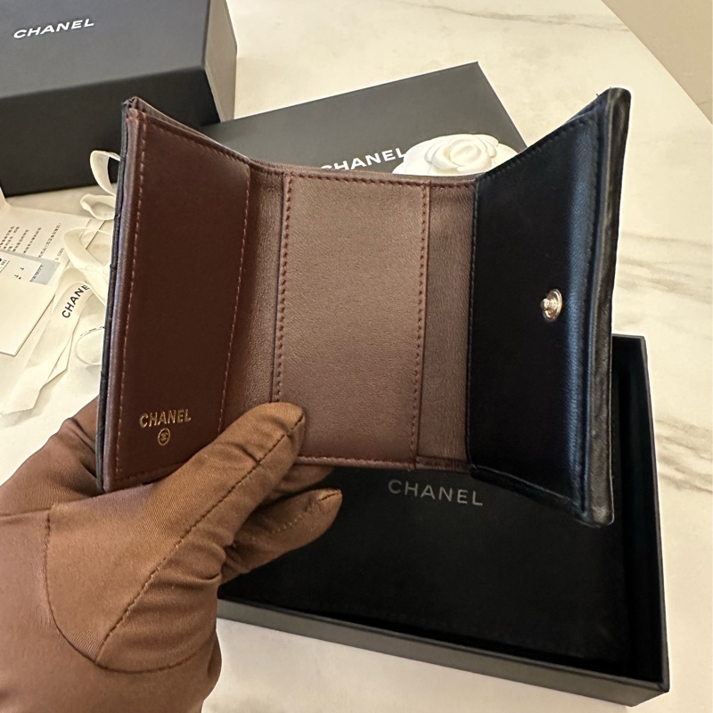 Chanel 經典小型口蓋三折短夾-4