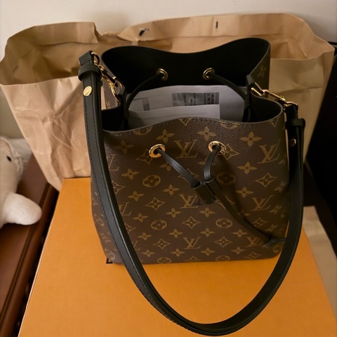 LV 晶片款 水桶包