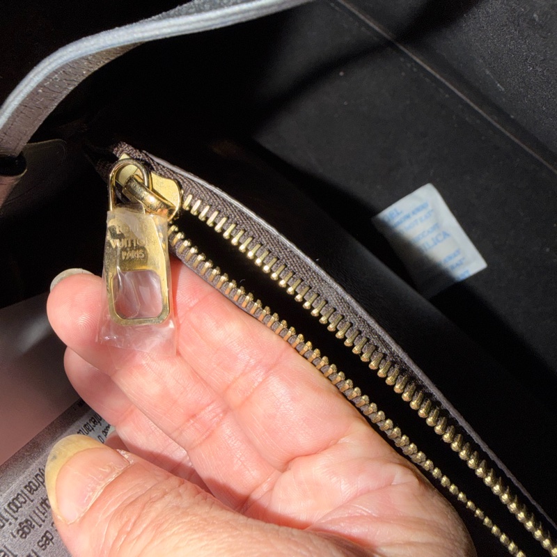 LV 晶片款 水桶包-19