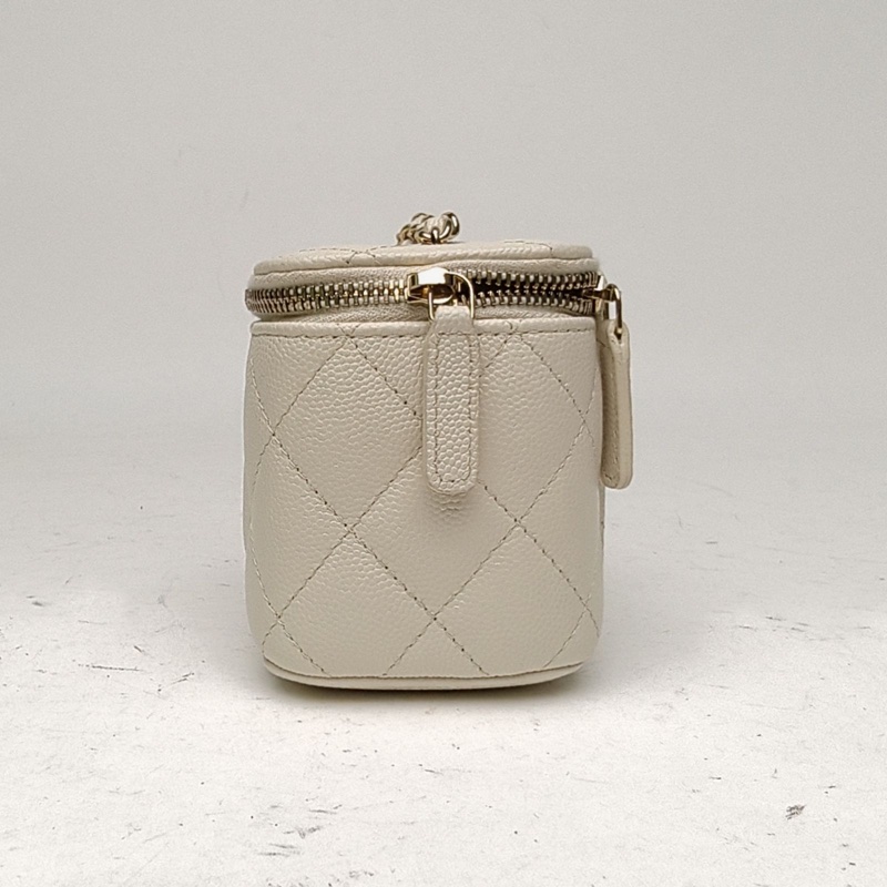 CHANEL 21S盒子化妝包無鏡子白色荔枝牛皮31開金扣-1