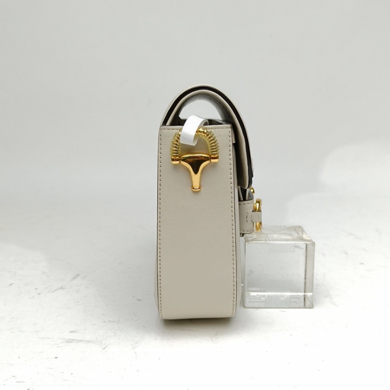 GUCCI Horsebit馬銜扣1955馬鞍包Mini雙肩帶白色PVC金扣-1