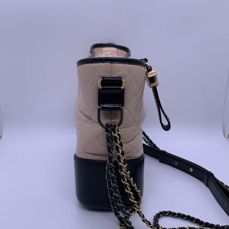 Chanel香奈兒流浪包中號米色拼黑色鏈條包-4