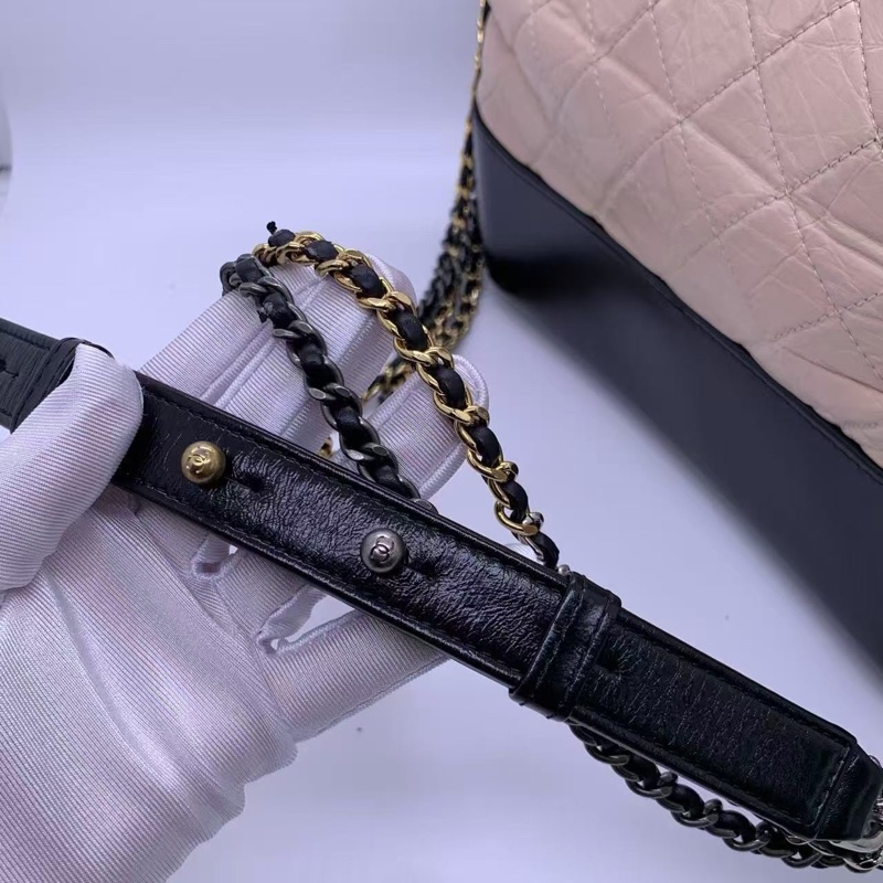 Chanel香奈兒流浪包中號米色拼黑色鏈條包-6