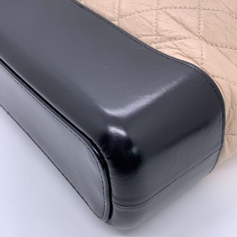 Chanel香奈兒流浪包中號米色拼黑色鏈條包-12